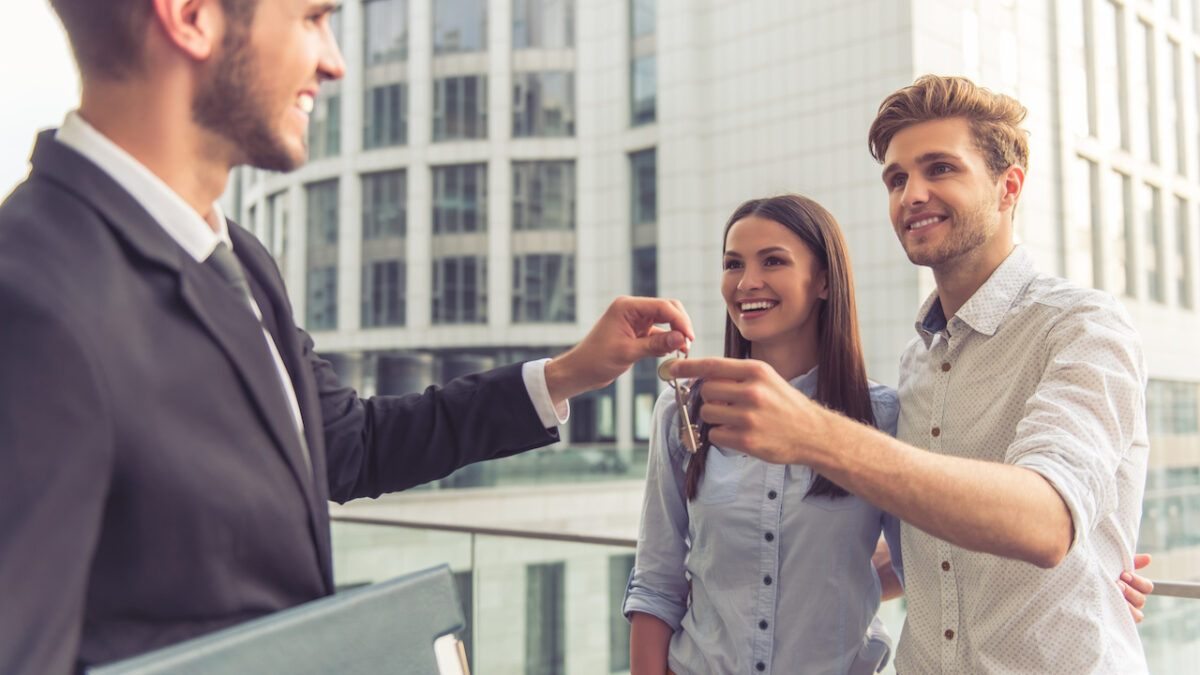 How to a Real Estate Agent A Brief Guide to Getting Started