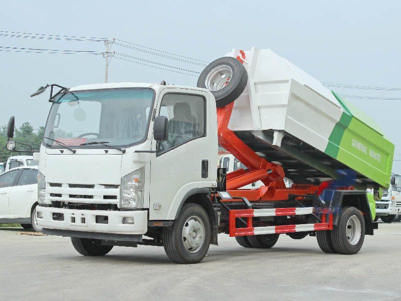 Qingling ELF/NPR hook lift garbage truck Wholesale