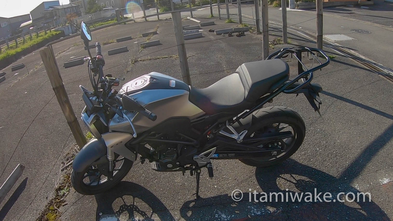 ホンダCB250Rインプレ！納車6ヶ月でわかったメリット・デメリットをレビュー！