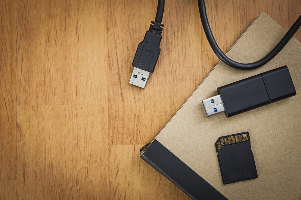 What Is Flash Storage Features, Pros & Cons, And Featured Products