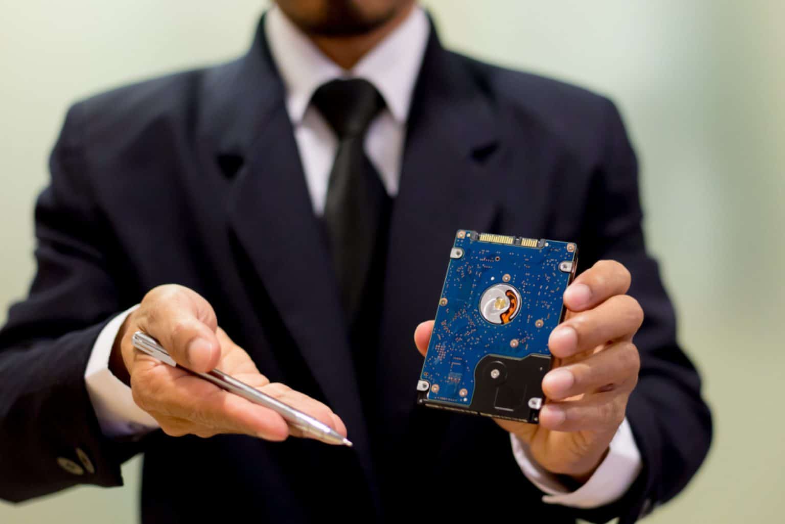 What is a Scratch Disk Overview, Features, Pros & Cons