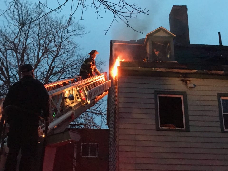 Lynn fire leaves 8 homeless Itemlive Itemlive