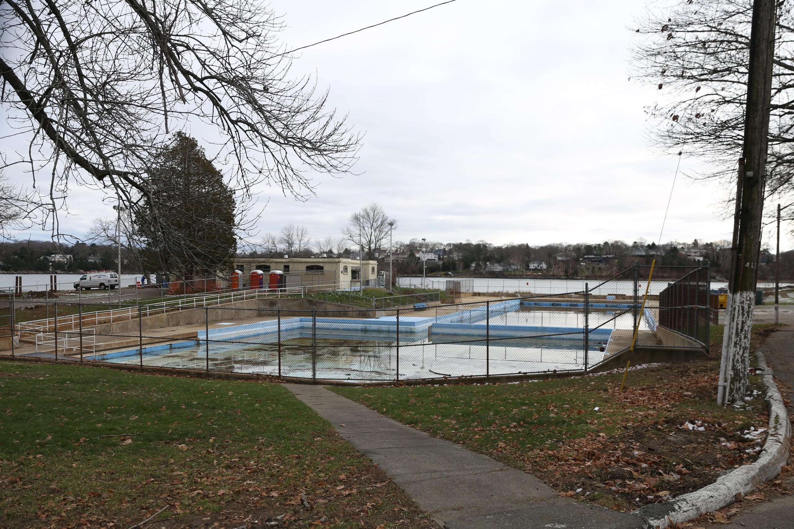 Salem Moving Towards New Forest River Pool Itemlive Itemlive