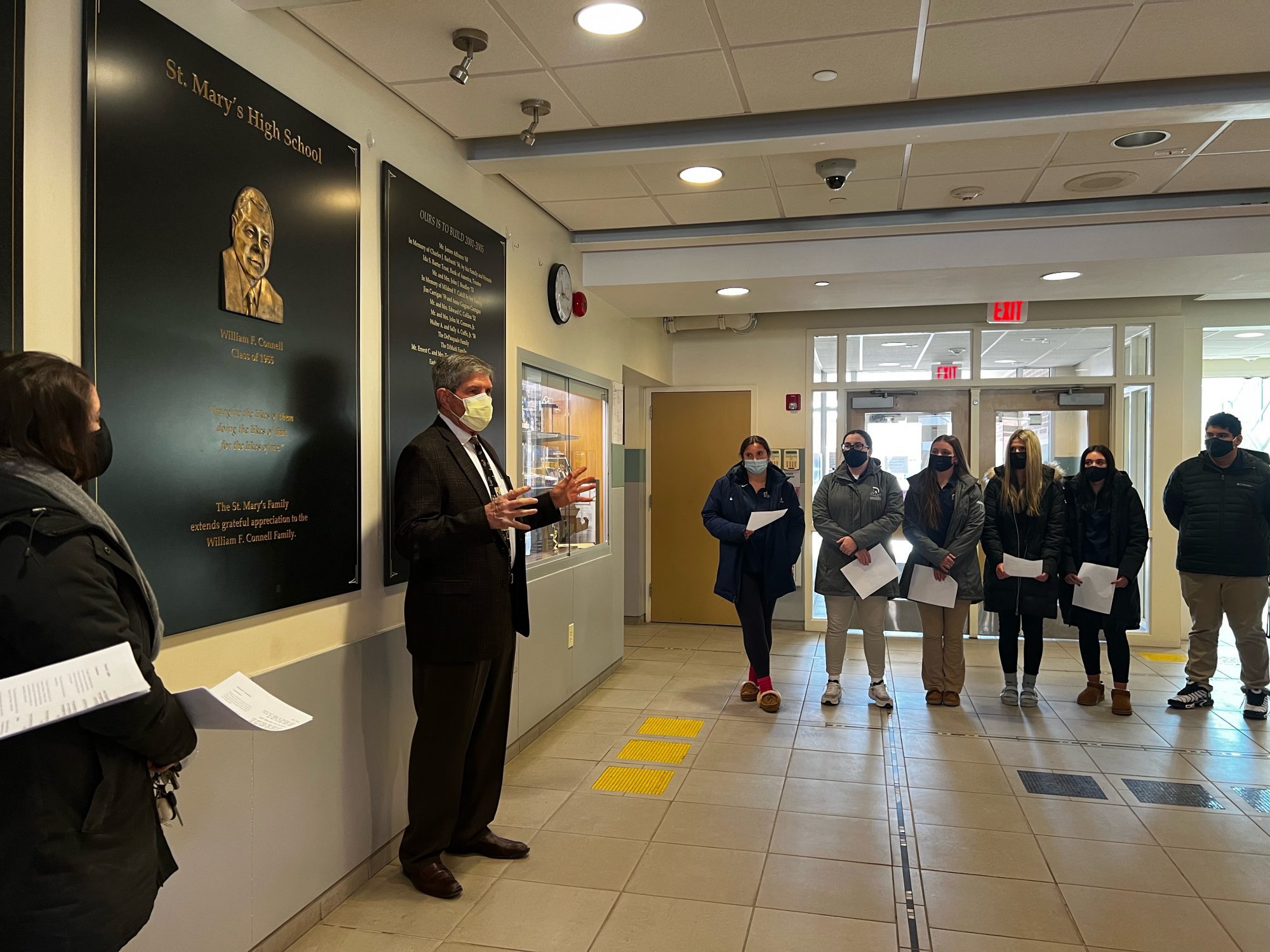 St. Mary's Lynn commemorates Holocaust Remembrance Day Itemlive