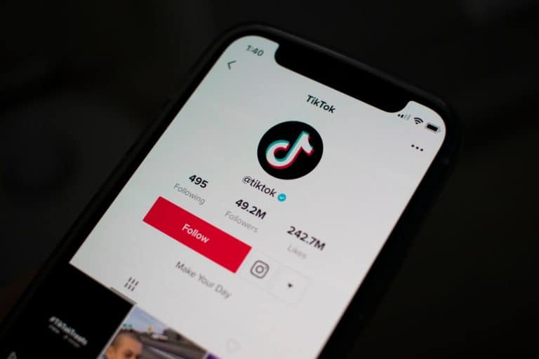 How To Know if Someone Follows You Back on TikTok ITGeared(09)