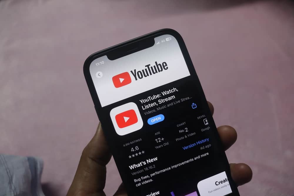 How To Minimize YouTube ITGeared