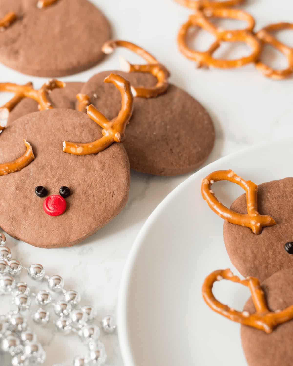 Pretzel Reindeer Cookies - It Is a Keeper