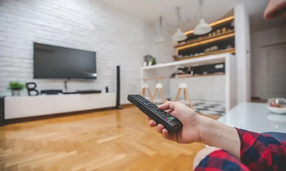 How high should a 75 inch tv be mounted? ITMlab