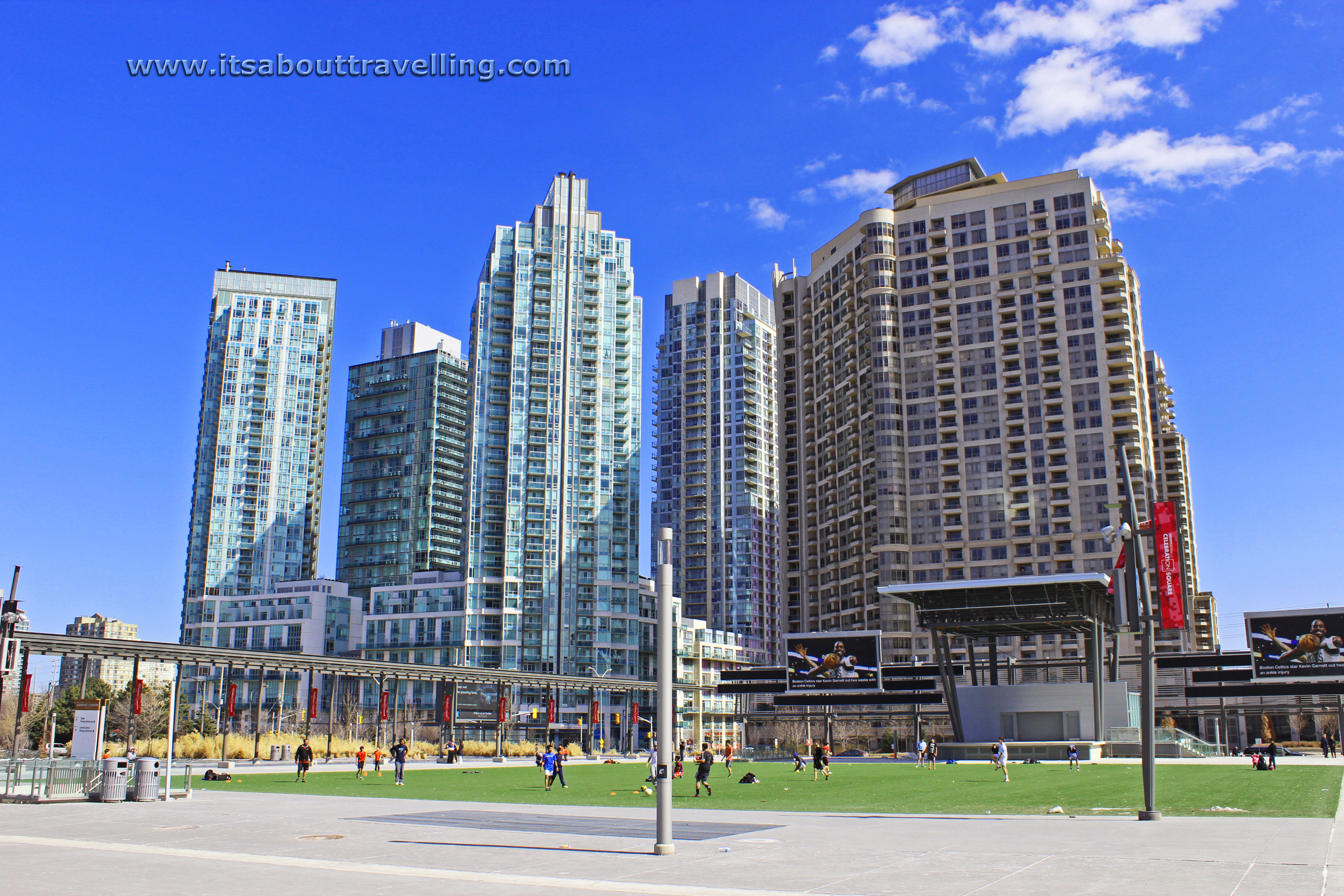 Mississauga, Ontario City Centre Compare 2013 Photos to 2017 Video