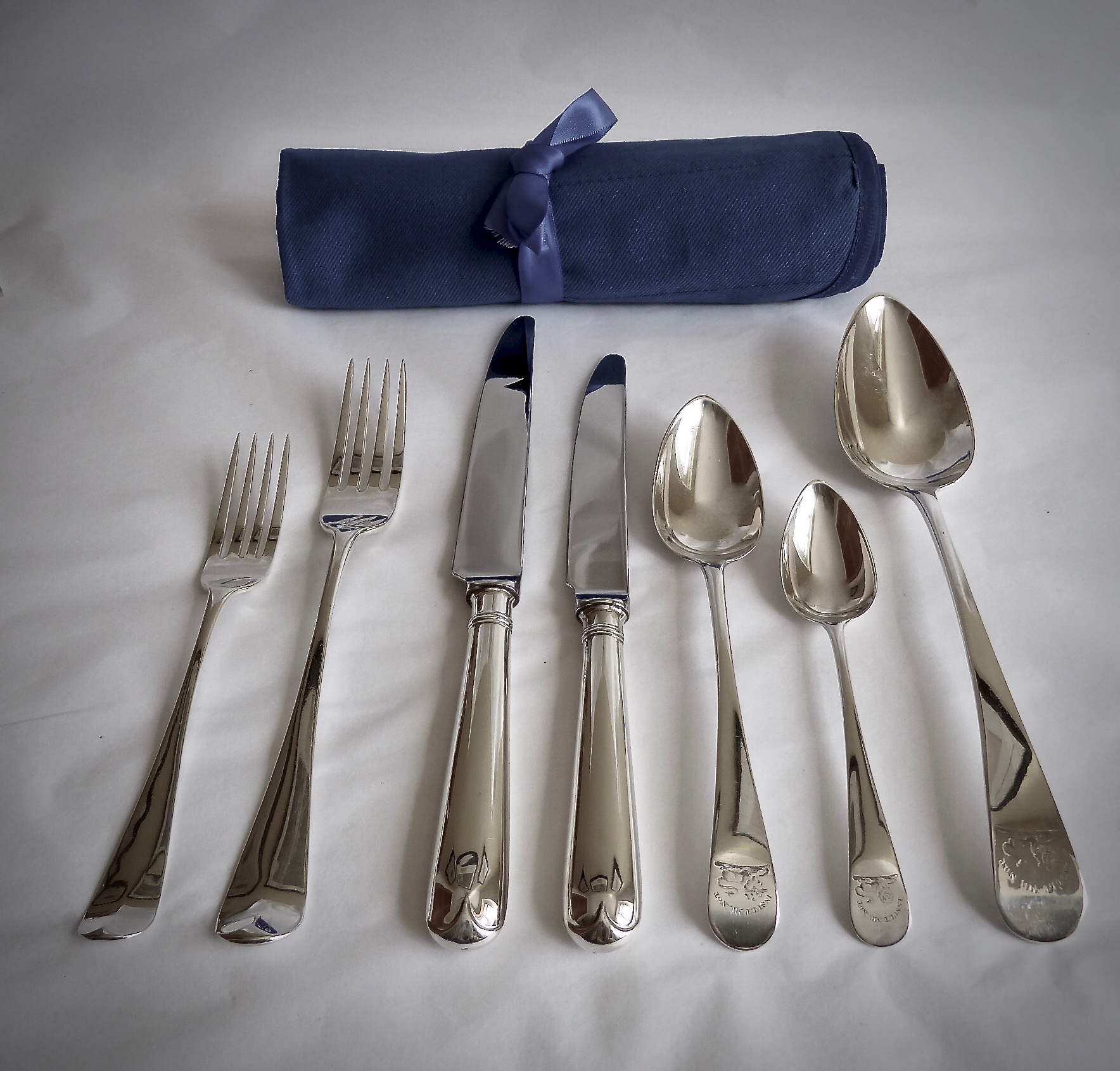 A III Crested Silver Old English Cutlery Set For Nine People