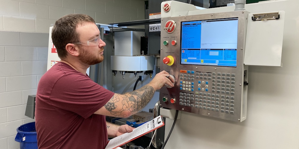 Davis College of Business and Technology offers first undergraduate