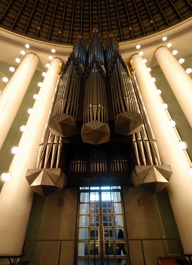 Promenade dans Berlin… la cathédrale SainteEdwige ! JacquesLanciault