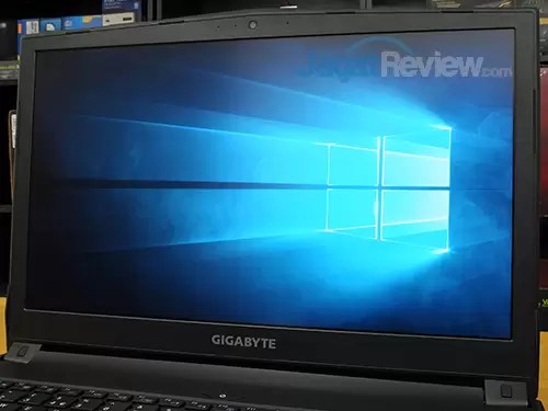 Review Gigabyte Sabre 15 Core i5 Laptop Gaming Murah dengan Keyboard