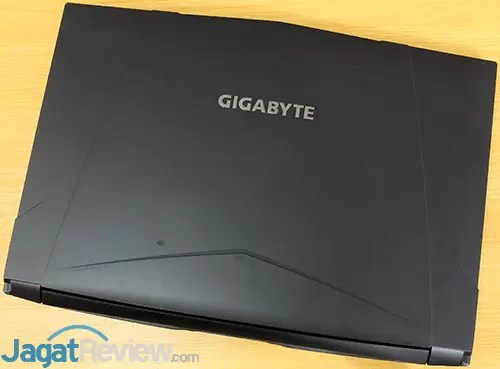 Review Gigabyte Sabre 15 Core i5 Laptop Gaming Murah dengan Keyboard