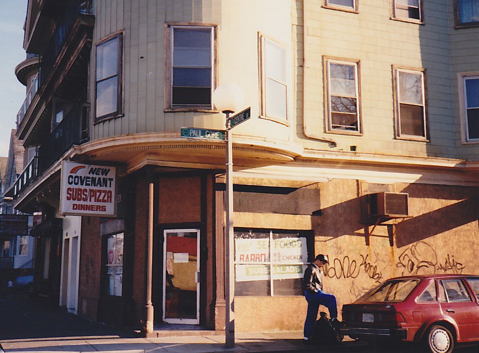 Discover the history of Hyde Square by taking a free walking tour from Jamaica Plain News