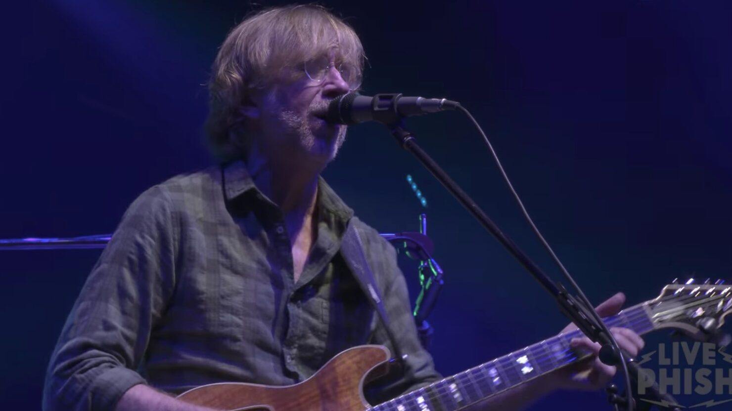 Watch Phish Perform 30Minute ‘Ruby Waves’ In Eugene ProShot Video