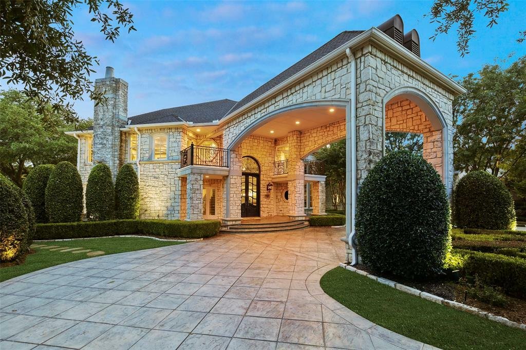 From awardwinning communities to the top waterfront neighborhoods, we