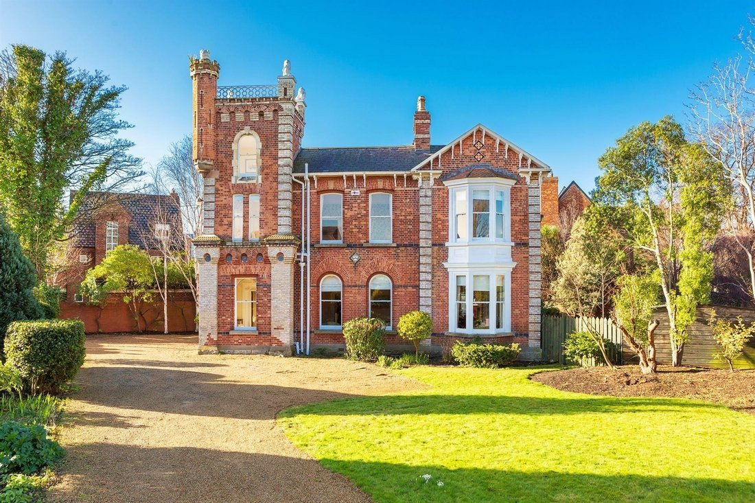 Premium Selection Top 15 Castles and Palaces for sale in Ireland