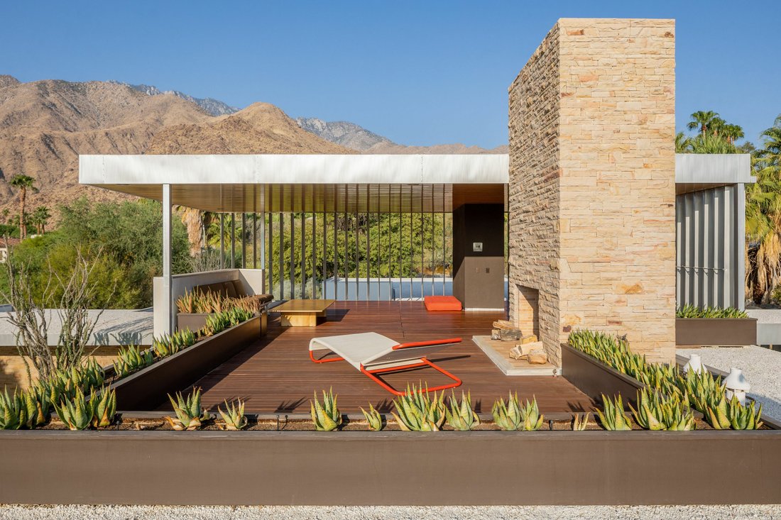 Take a Tour of Kaufmann Desert House, Now For Sale