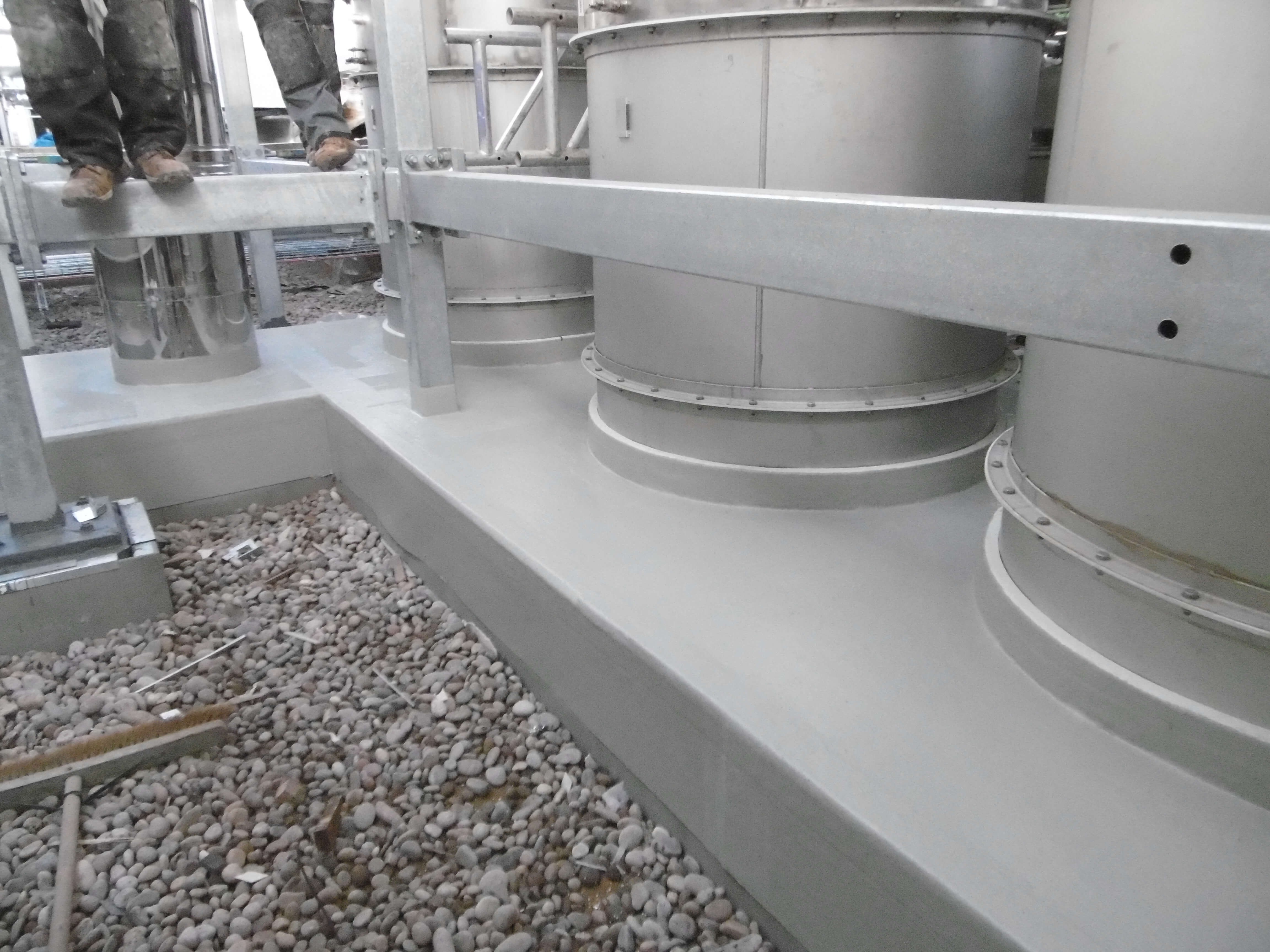 How do service risers help achieve improved Uvalues? Jones & Woolman UK