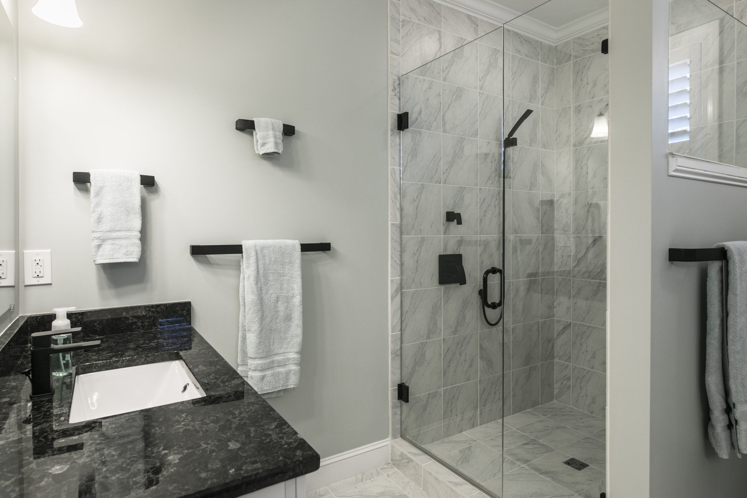 Is Remodeling your Bathroom a Good Investment? Janssen Glass
