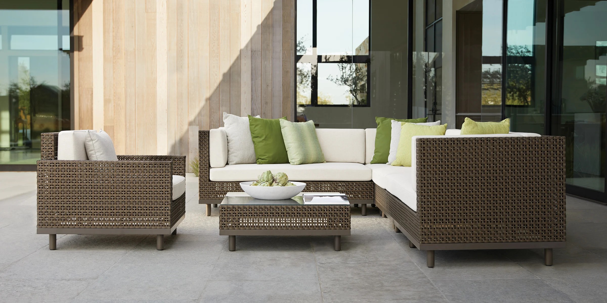 JANUS et Cie Luxury Outdoor Furniture