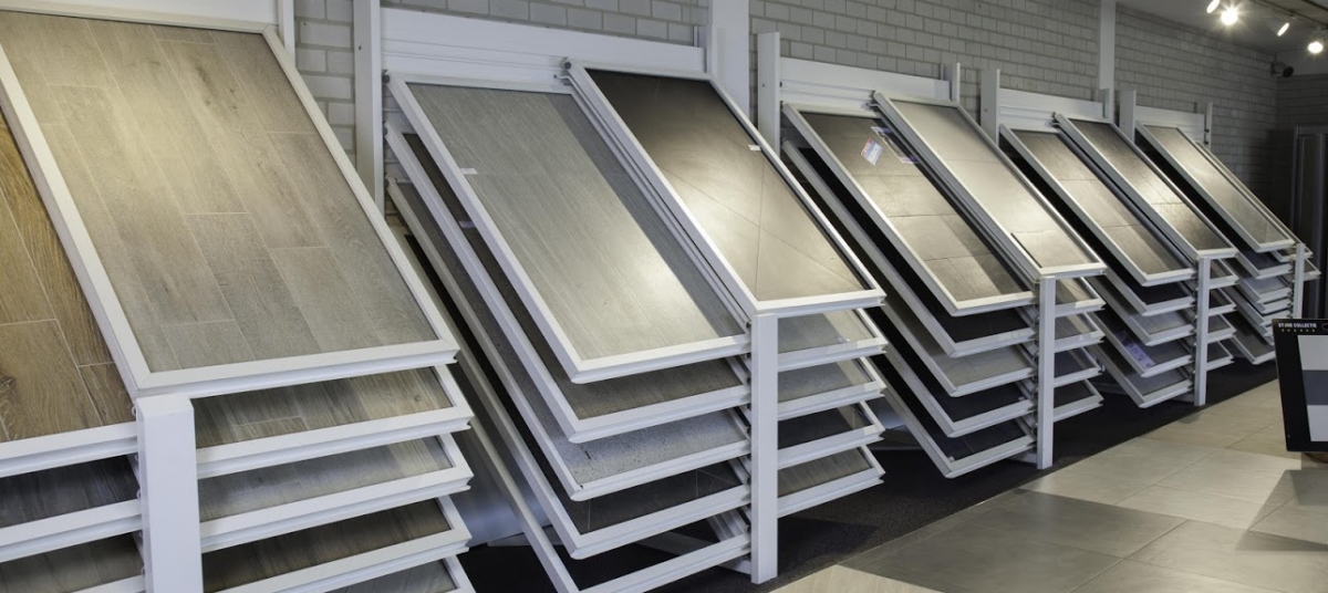 Jan van Erp tegels, sanitair en badkamers Born