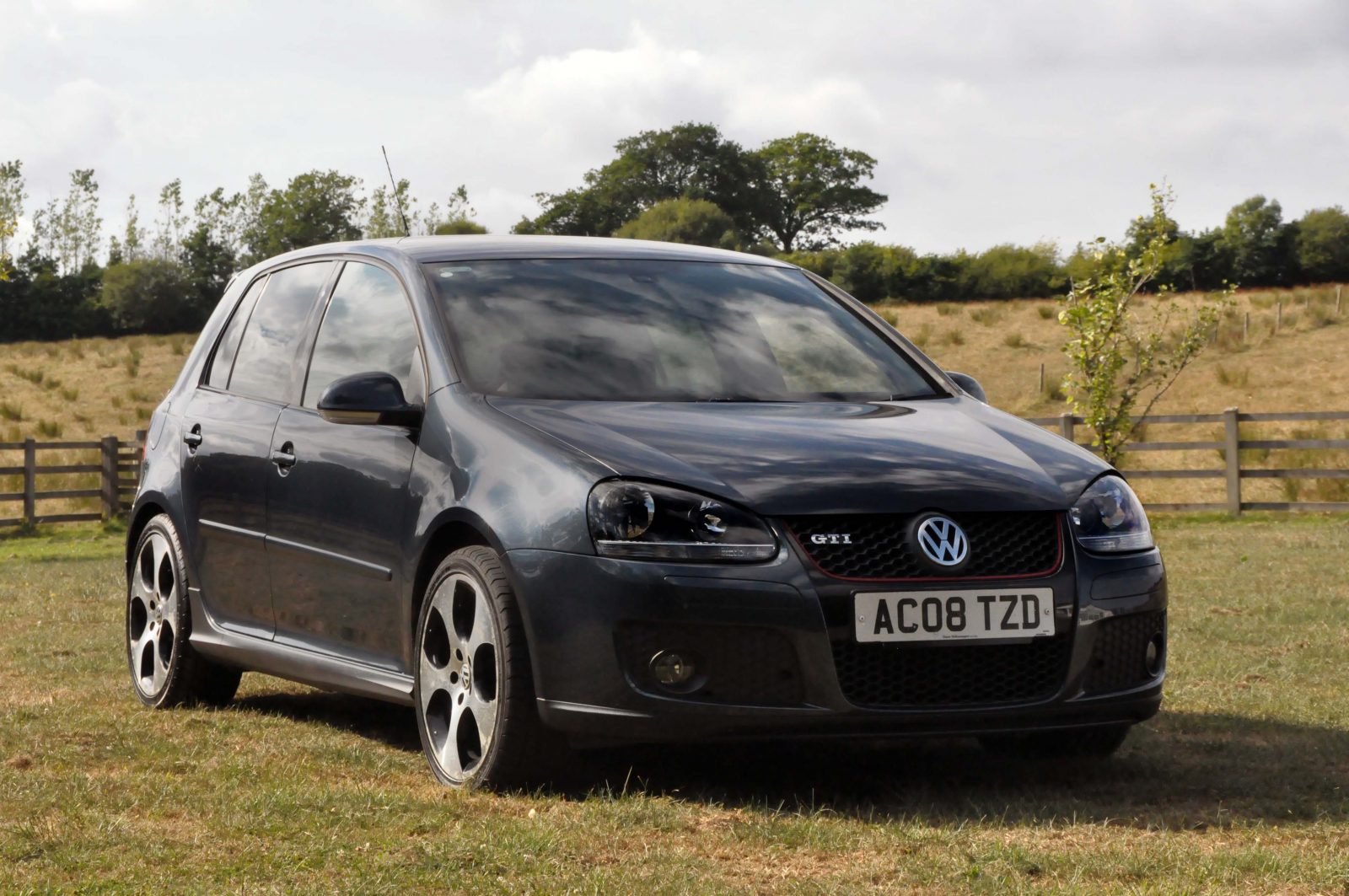Volkswagen Golf GTi MK5 Japan Import UK