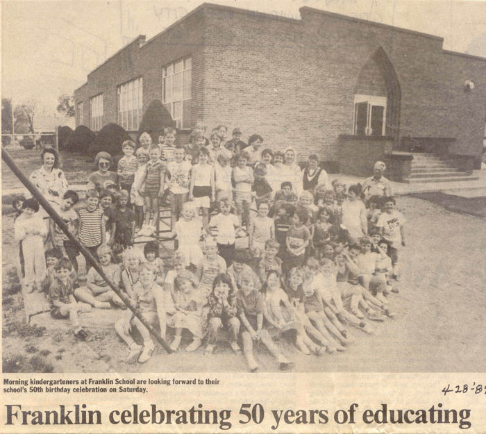 Photo from The b City Sentinel , April 28, 1989.