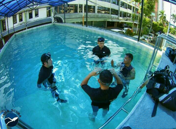Dive Center Jakarta Dive Course Indonesia