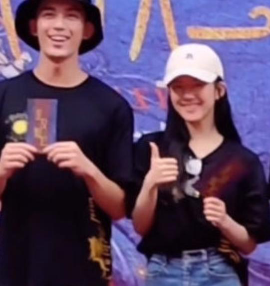 Zhao Lusi and Wu Lei’s “Love Like The Galaxy” Starts Filming