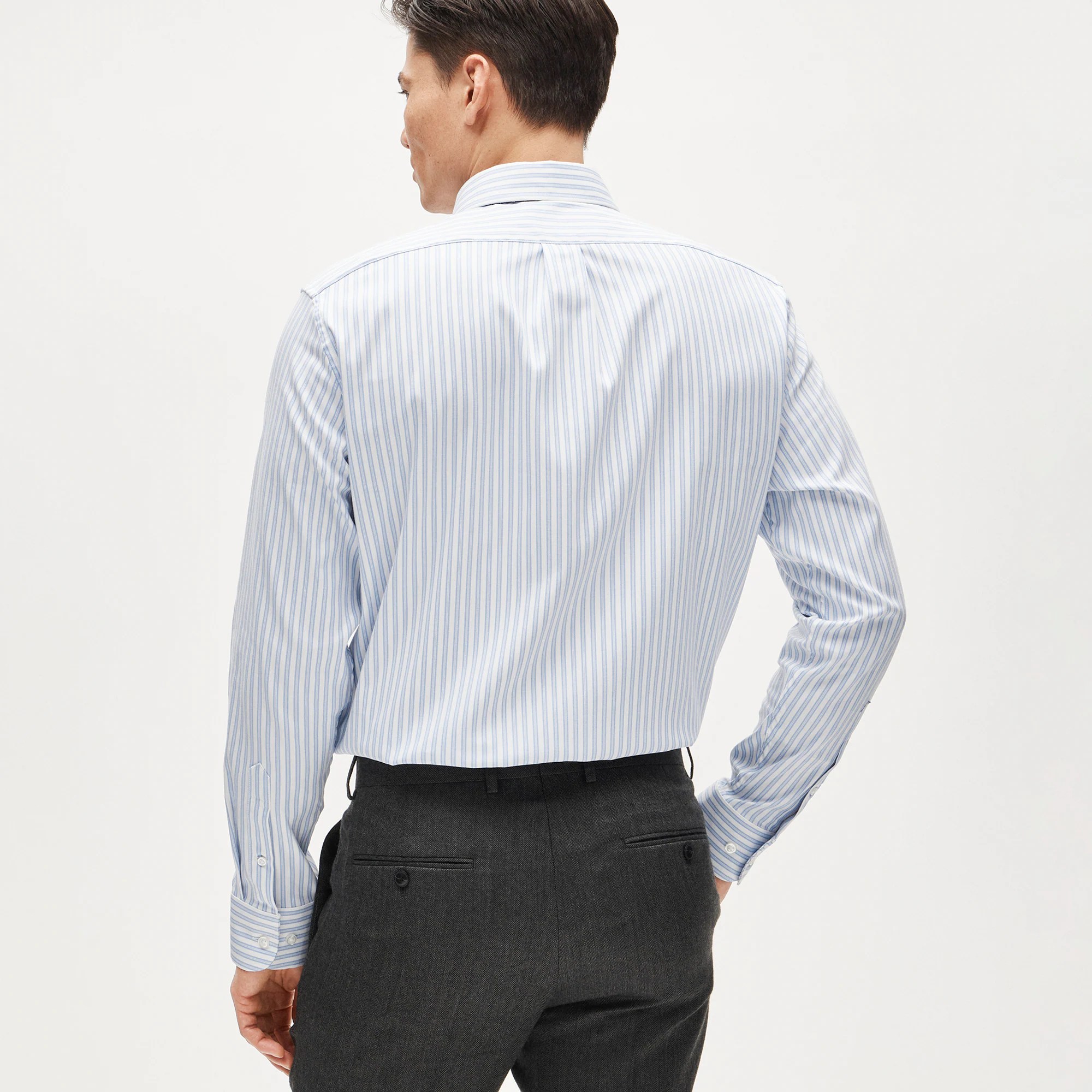 J.Crew Men’s Slim Bowery Performance Stretch Oxford Shirt with Button-Down Collar .19