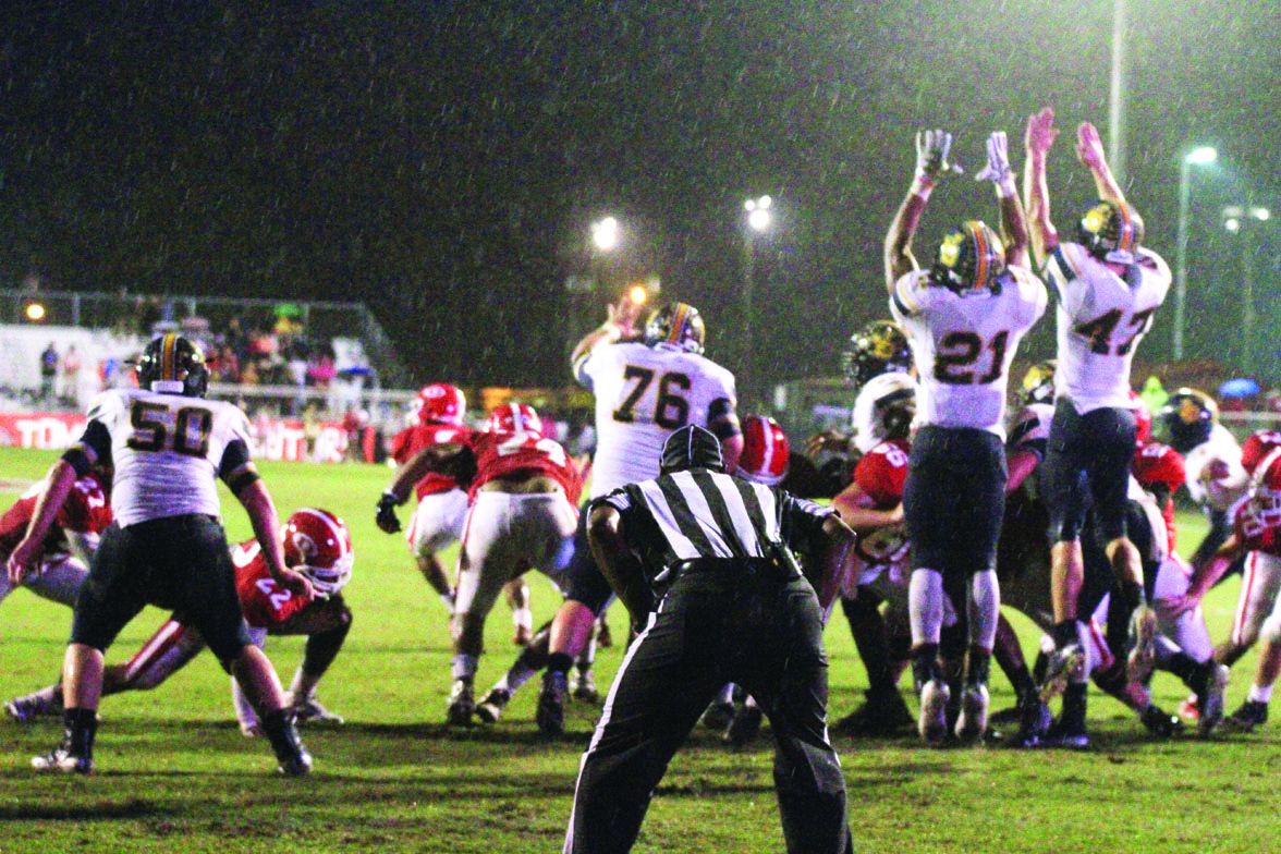 Jackets fall 3921 to Dodge County Jeff Davis Ledger