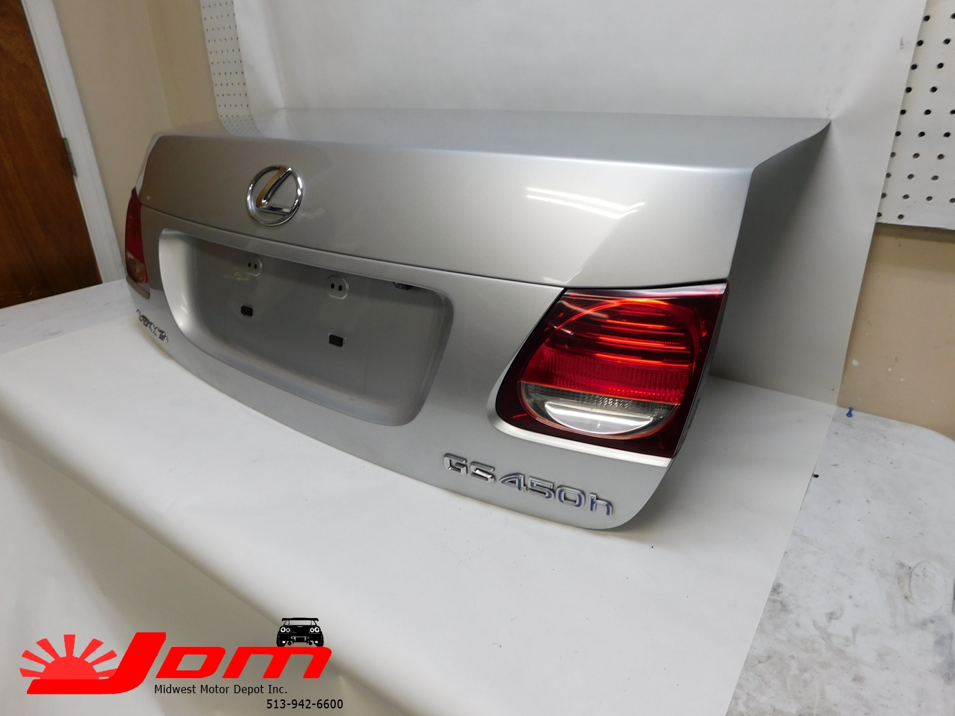 JDM 20052007 LEXUS GS450H OEM TRUNK W/ TAIL LIGHTS JDM of Ohio