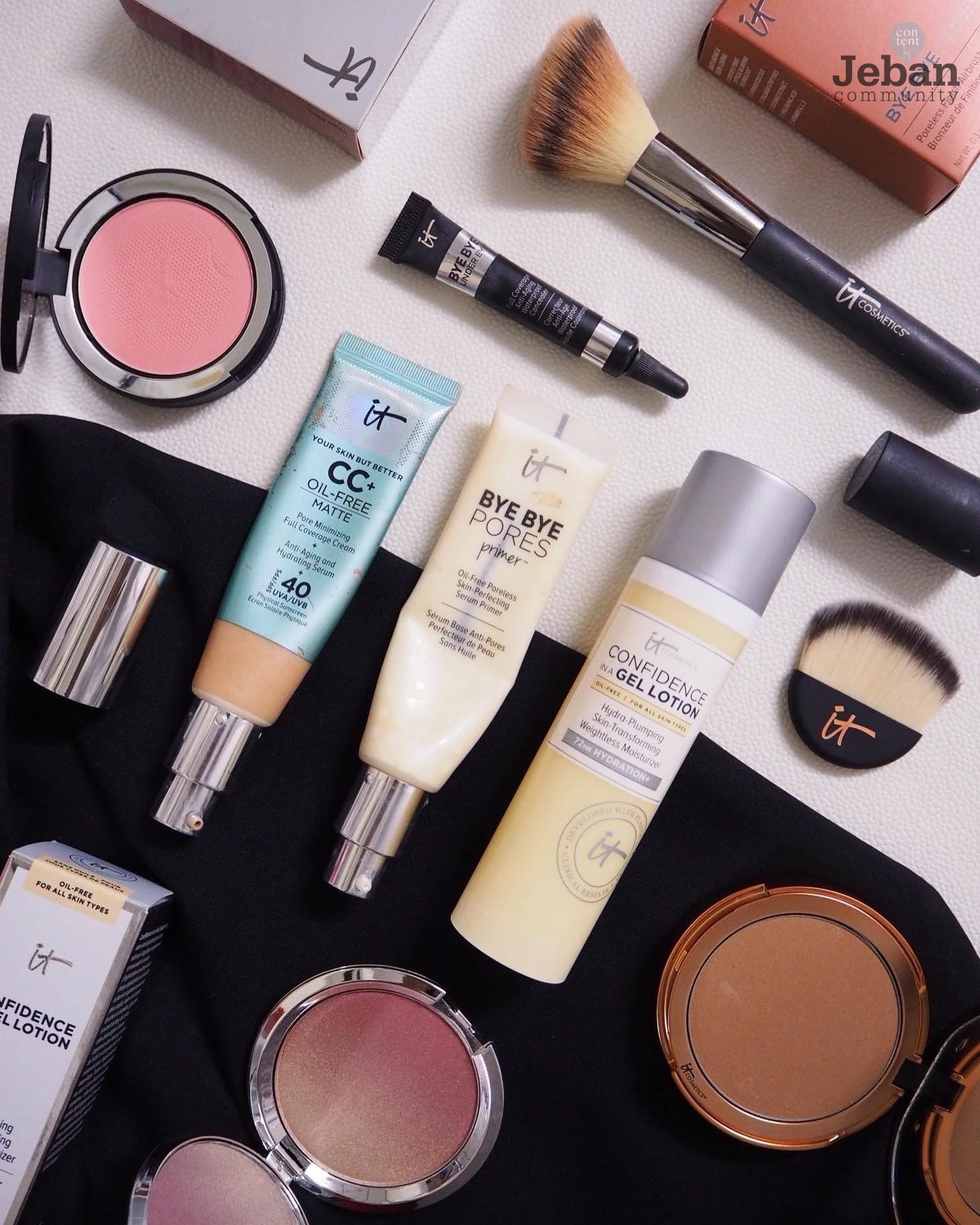 ฝึกถ่ายรูปจ้า 🧡 My IT Cosmetics crew ITGirl