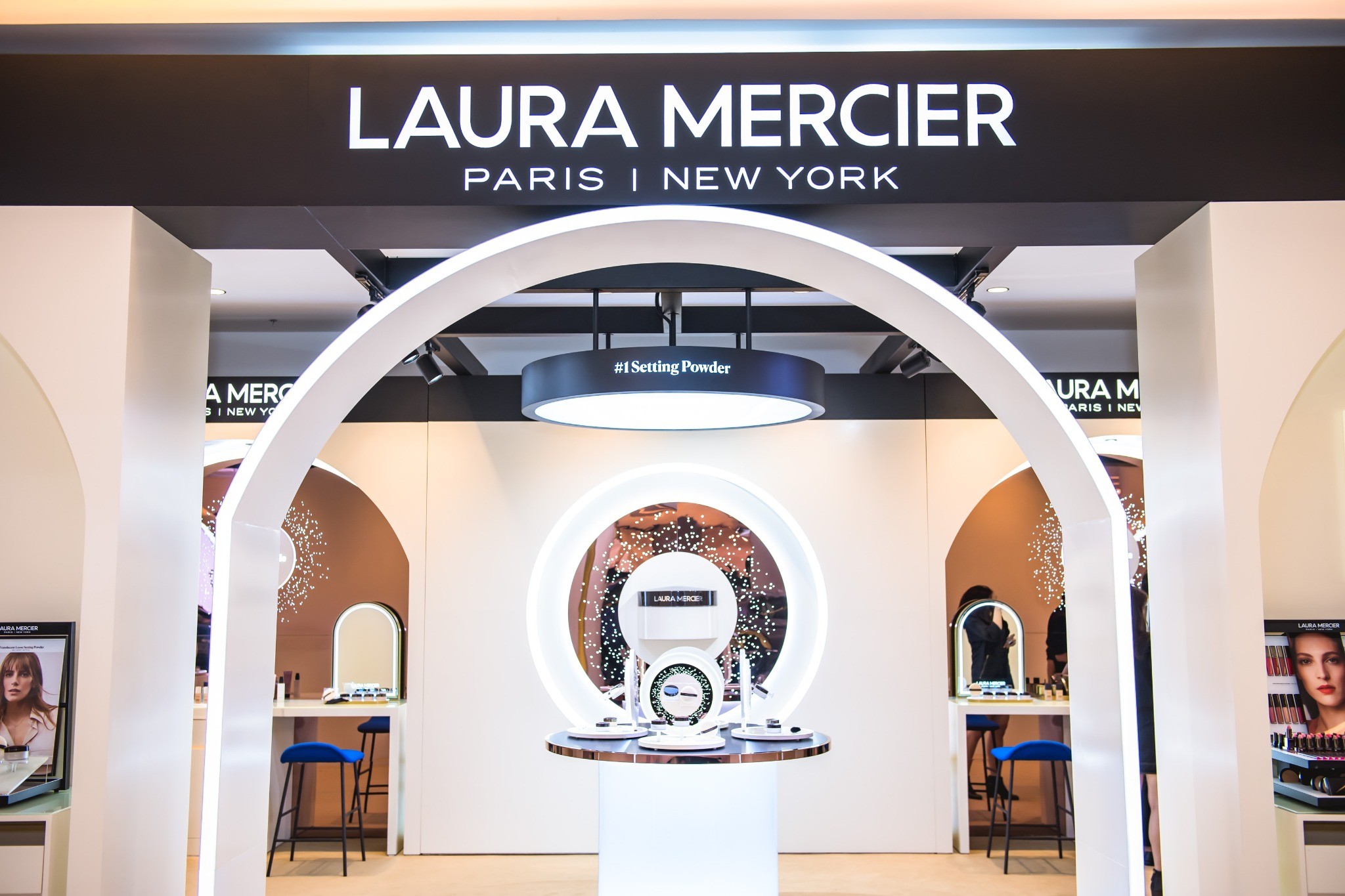 Laura Mercier The Iconic Flawless Face Popup Store แห่งแรกของประเทศไทย