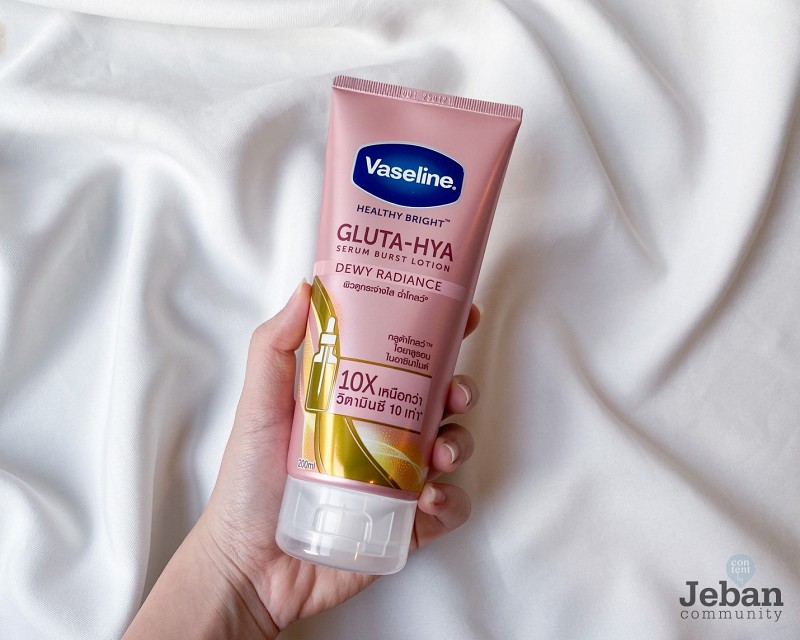 เคล็ดลับผิวกระจ่างใสใสฉ่ำโกลว์ด้วย Vaseline GlutaHya Serum Burst Lotion