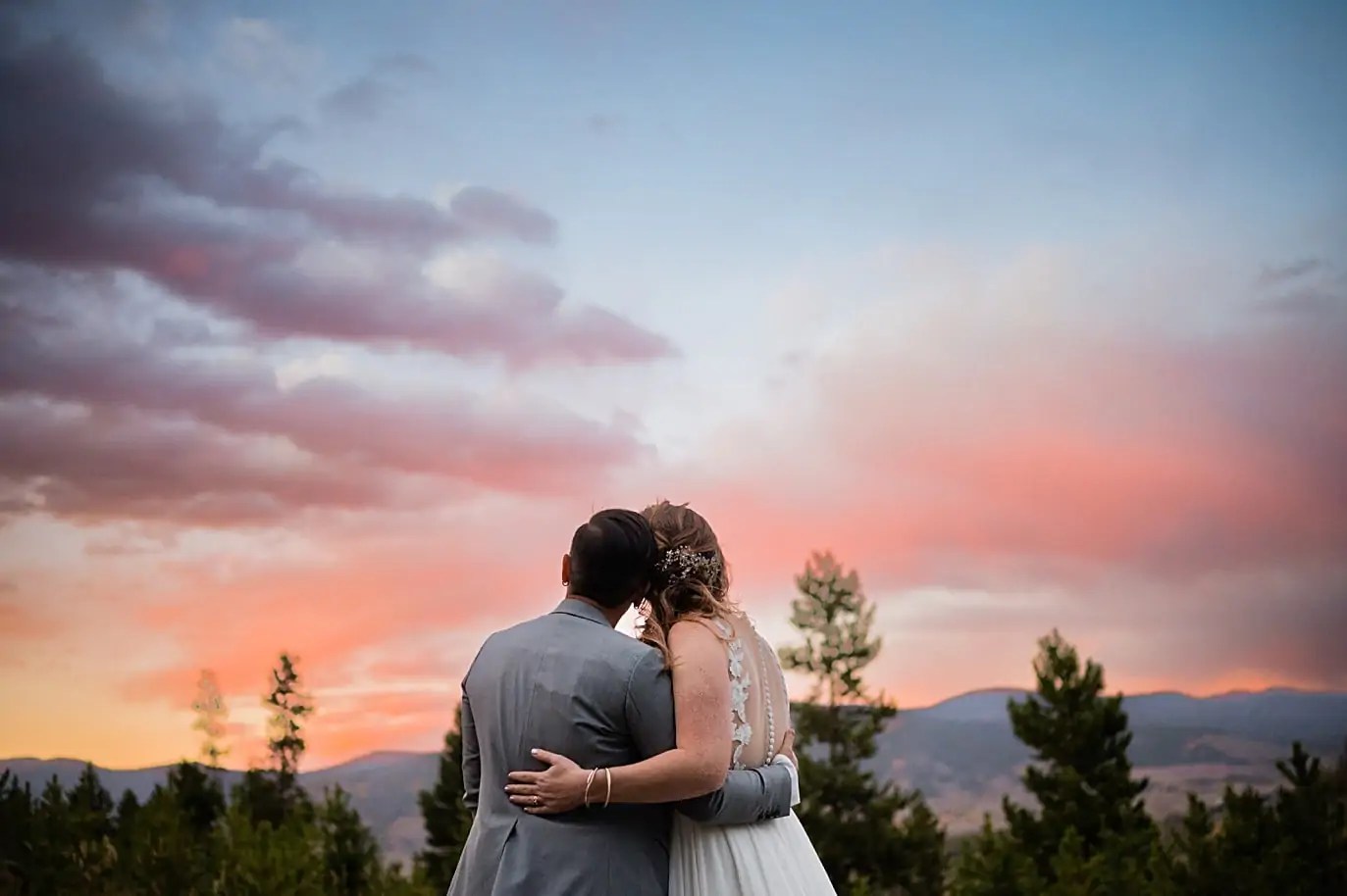 Tips for Your Wedding Day Timeline How Much Time Do You Need?