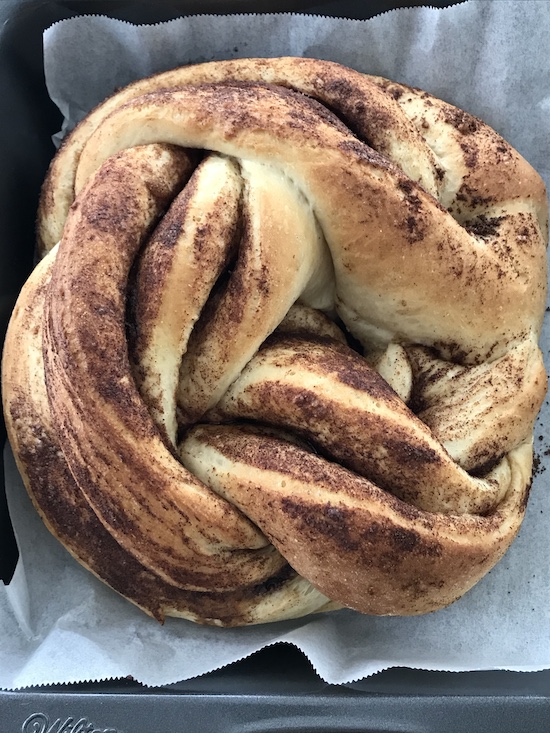 Large Cinnamon Roll Jenny Can Cook