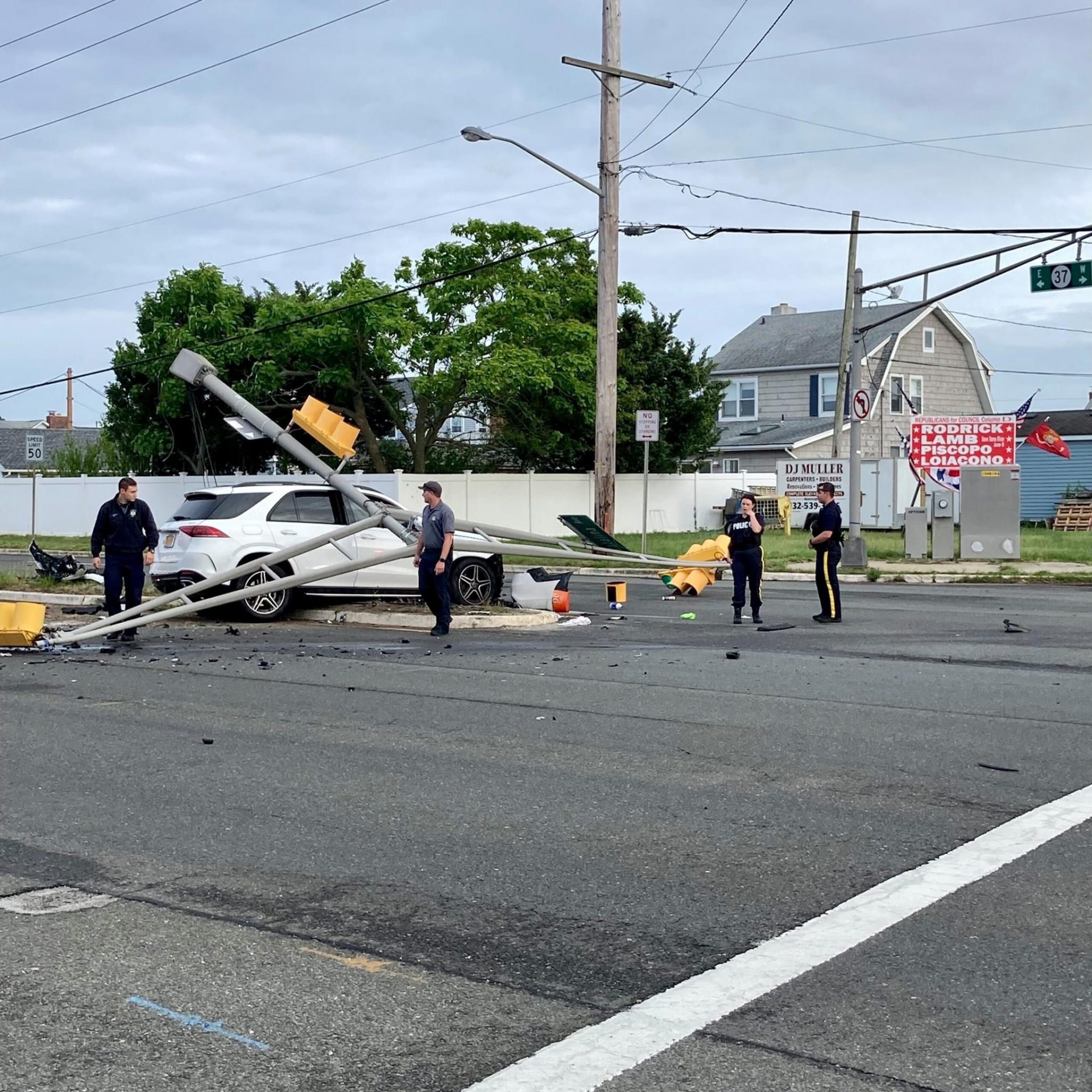 Three Vehicle Crash Caused Injuries, Major Traffic Jersey Shore Online