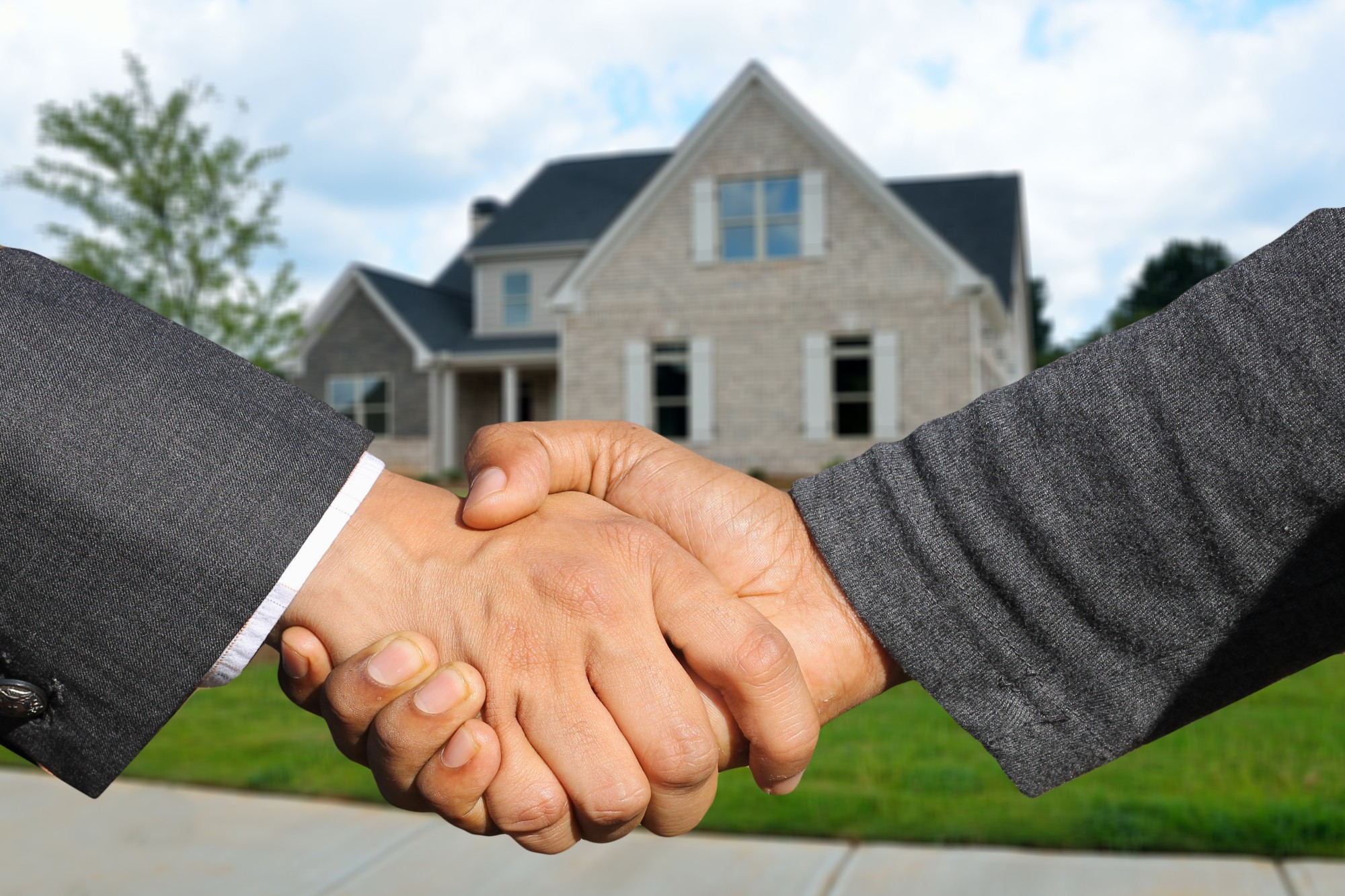 Realtor vs. Real Estate Agent What Are the Differences?
