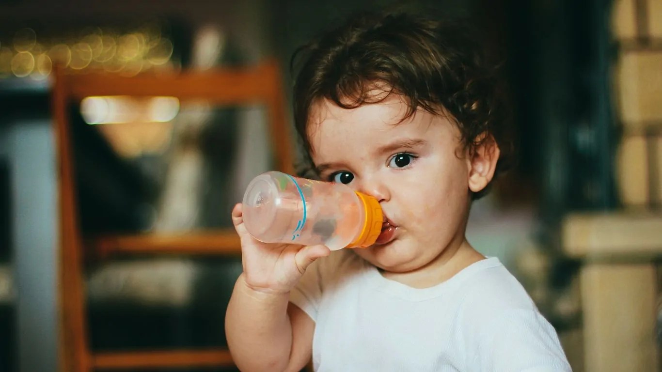 When and how to serve water to babies and toddlers JGuru