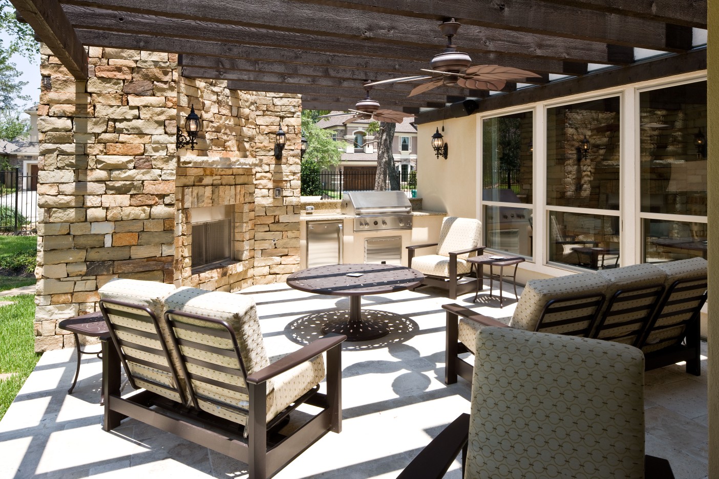 Stunning Backyard Patios, Outdoor Kitchens and Backyard