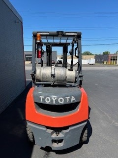 TOYOTA 8FGU25 PNEUMATIC LP FORKLIFT | JIT Toyota-Lift