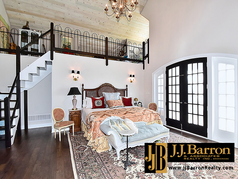 Homes for Sale Aurora Newmarket King City JJ Barron Realty Inc.