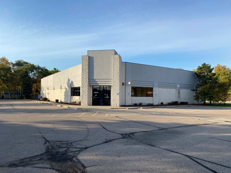 Retail Grand Hill JMC Management