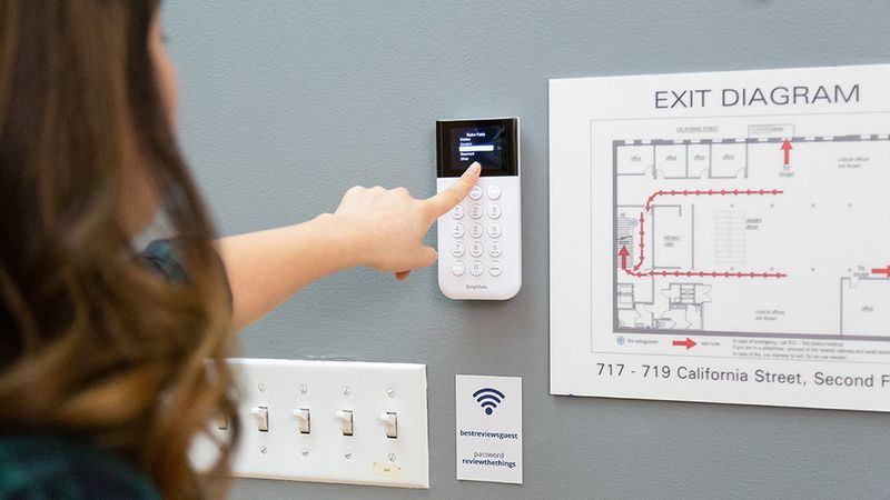 SimpliSafe Simple Setup And Affordable Monitoring With No Contracts