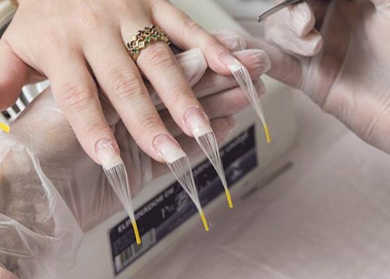 Esmalteria Upley reabre as portas em Boa Viagem