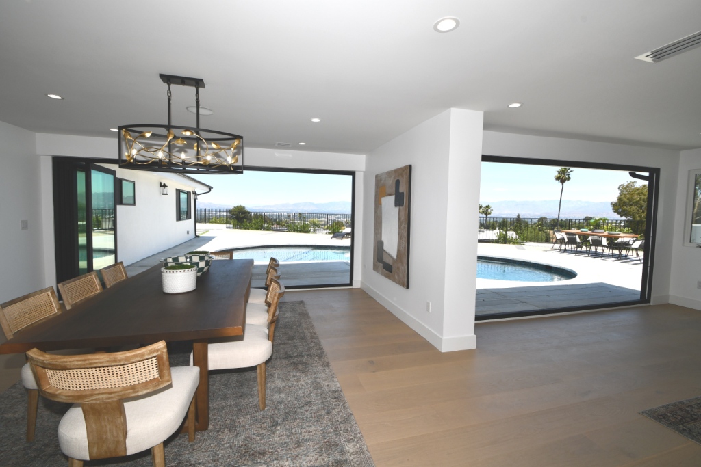 Mooradian & Associates