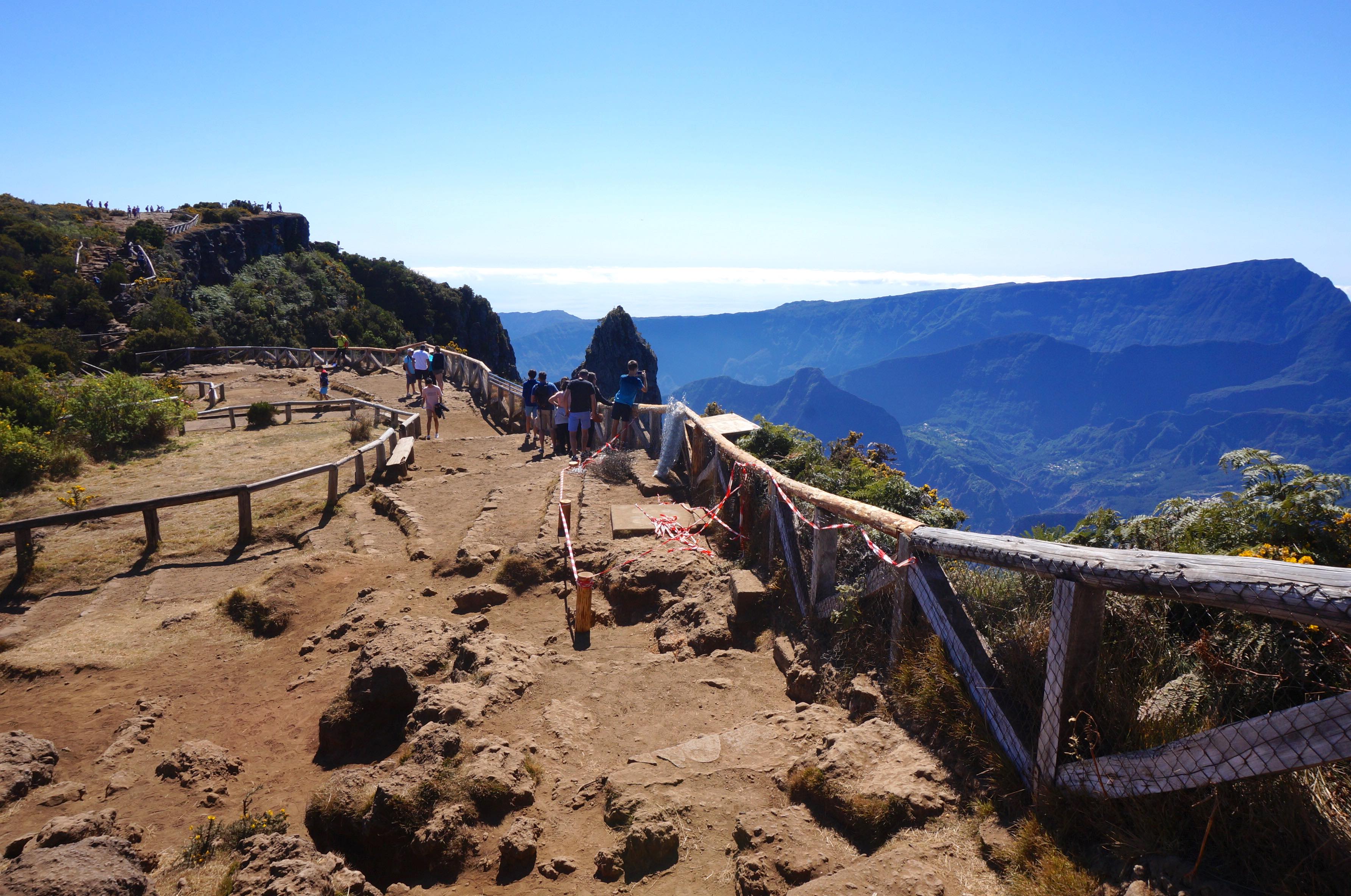 Côte ouest baleine et piton du maïdo Jolis Circuits
